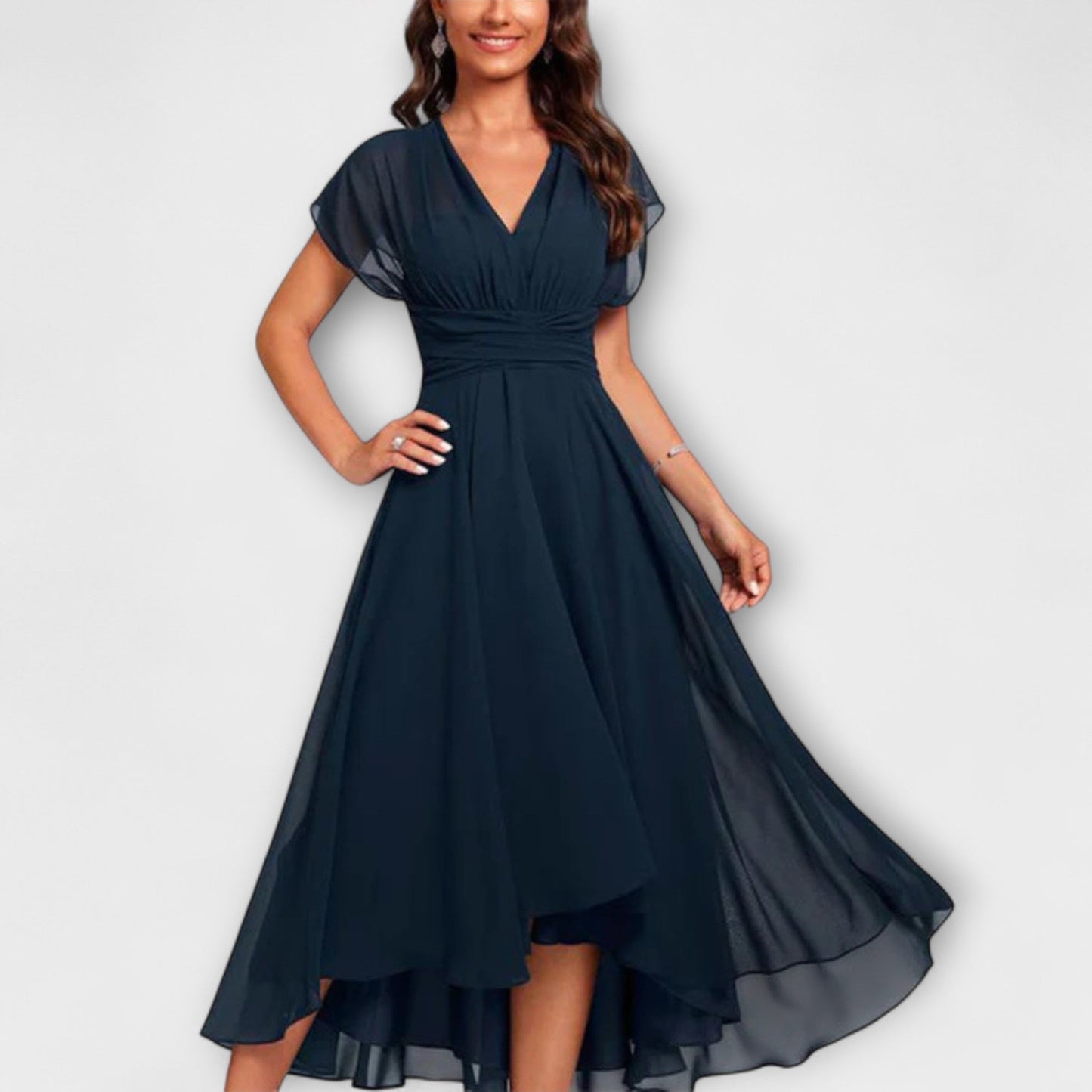 Janire – Vestido de noche fluido con escote en V
