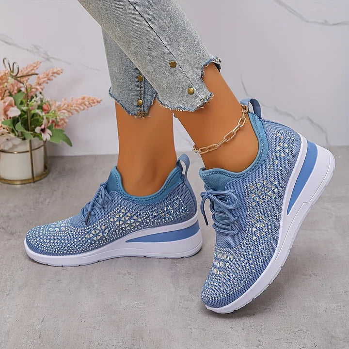 Gisela – Zapatillas ortopédicas con pedrería brillante