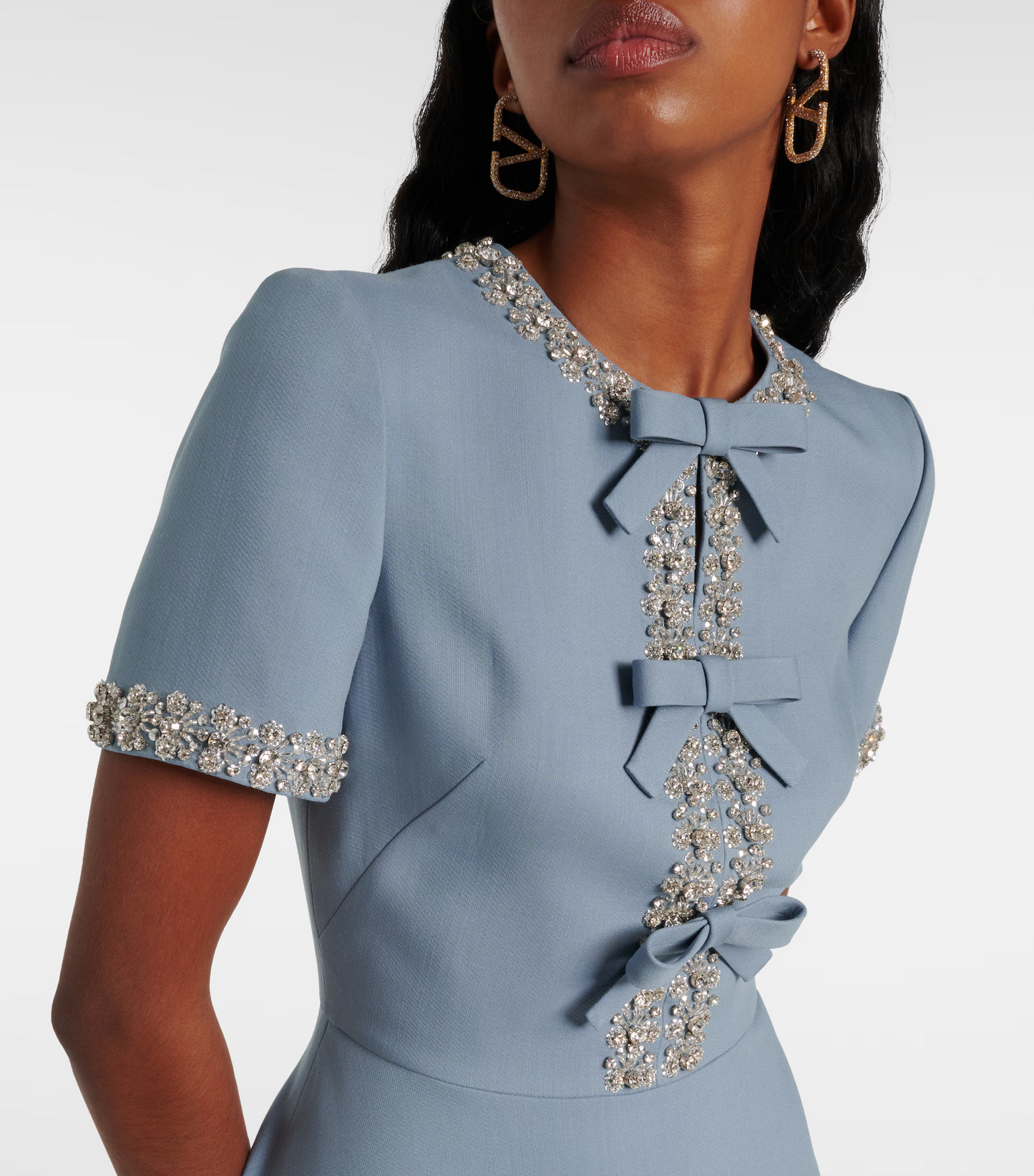 Raffaella™ | Vestido acampanado con lazos y abalorios