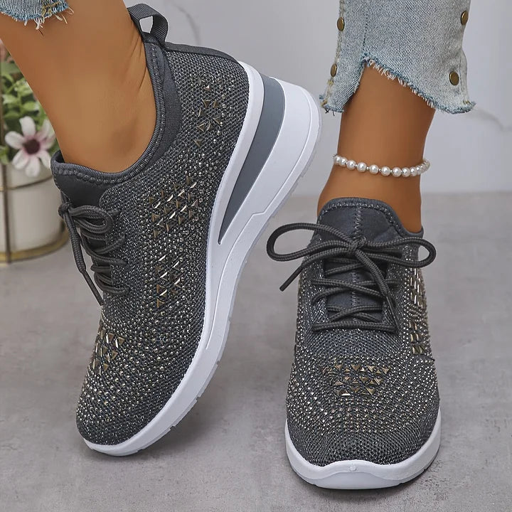 Gisela – Zapatillas ortopédicas con pedrería brillante