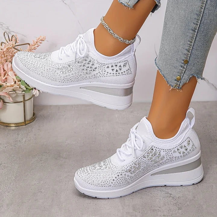 Gisela – Zapatillas ortopédicas con pedrería brillante