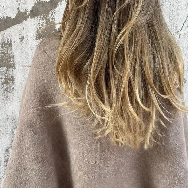 Naila™ | Abrigo corto con mangas acampanadas elegante